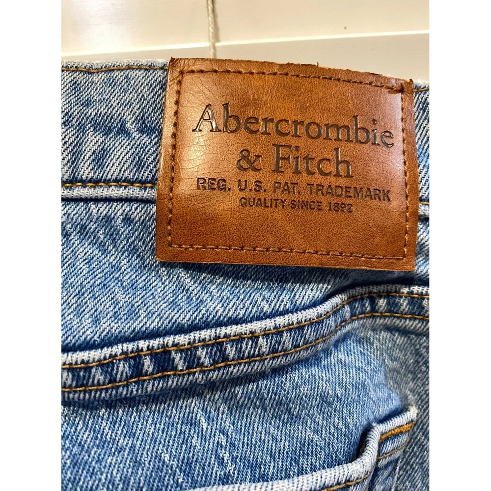 Abercrombie & Fitch Athletic Straight Jeans Mens 32x32 Medium Wash Vintage‎ EUC